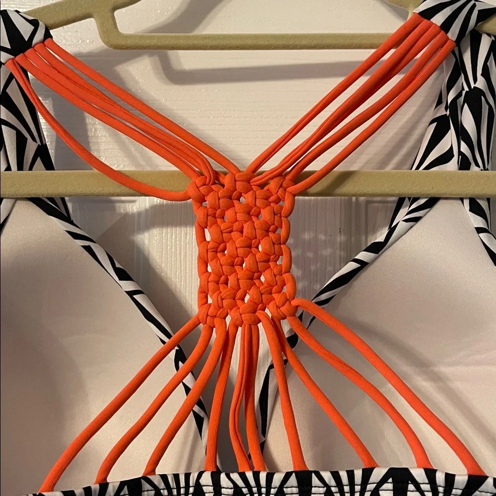 New Women’s Bikini Top - Picture 5 of 6